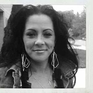 Meet your Posher, Sarah f.